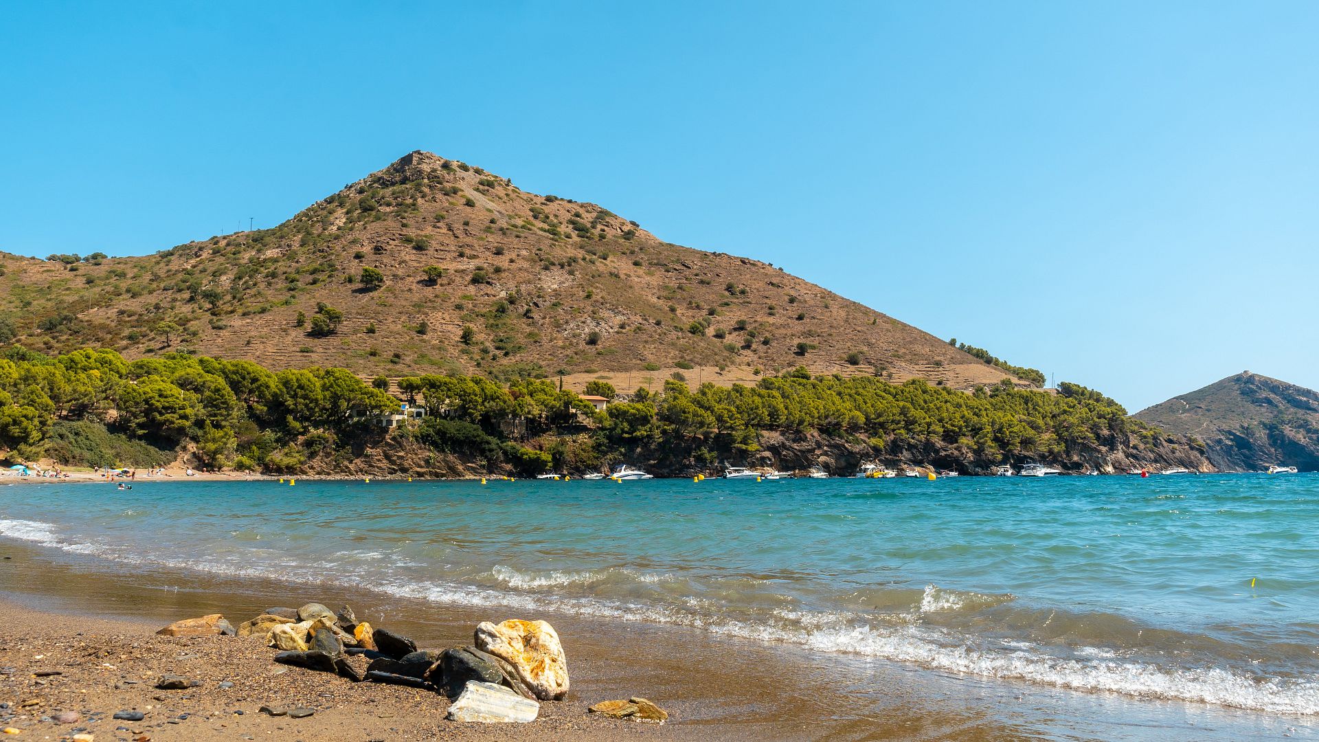 Gaudeix de les platges de la Costa Brava