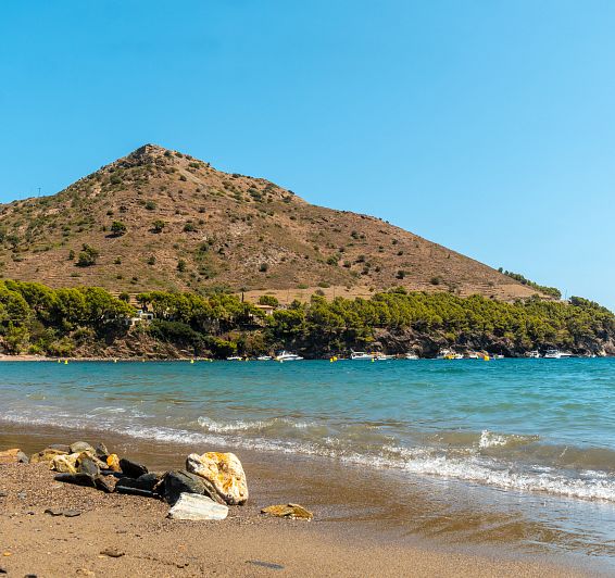 Gaudeix de les platges de la Costa Brava