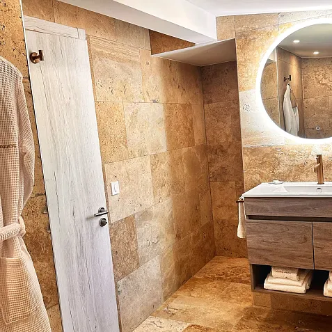 Junior Suite with Jacuzzi